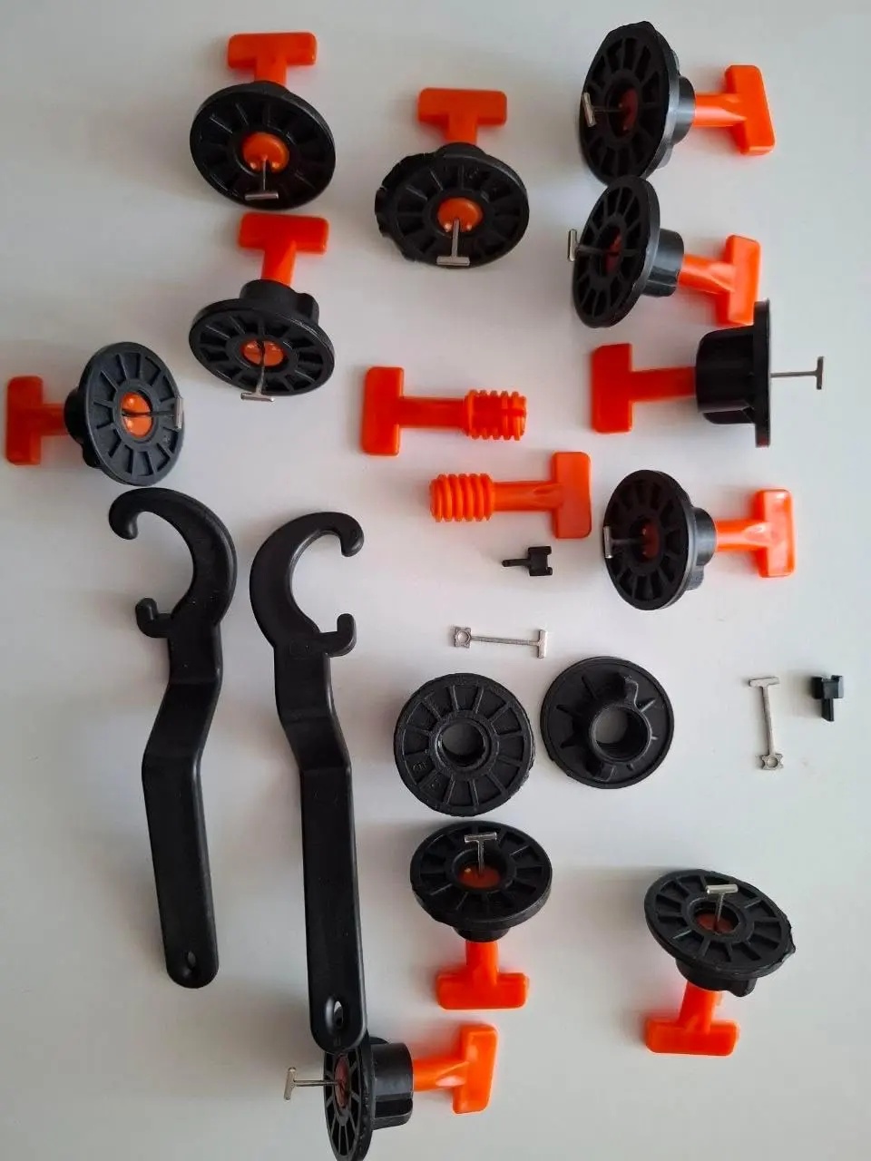 Tile Levelling System Kit 100 Clips + 2 Wrenches 1.5mm Spacers Floor & Wall Tiling Tool - Image 4
